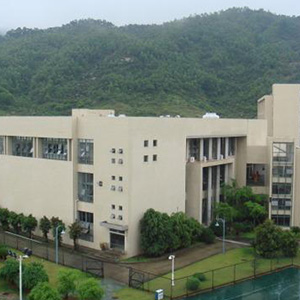  保山旅游学校