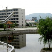  平凉航空农业学校