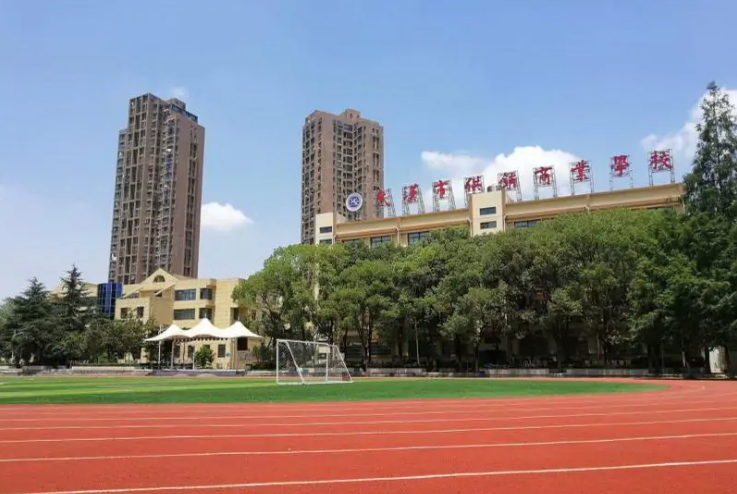 武汉市供销商业学校校园概貌